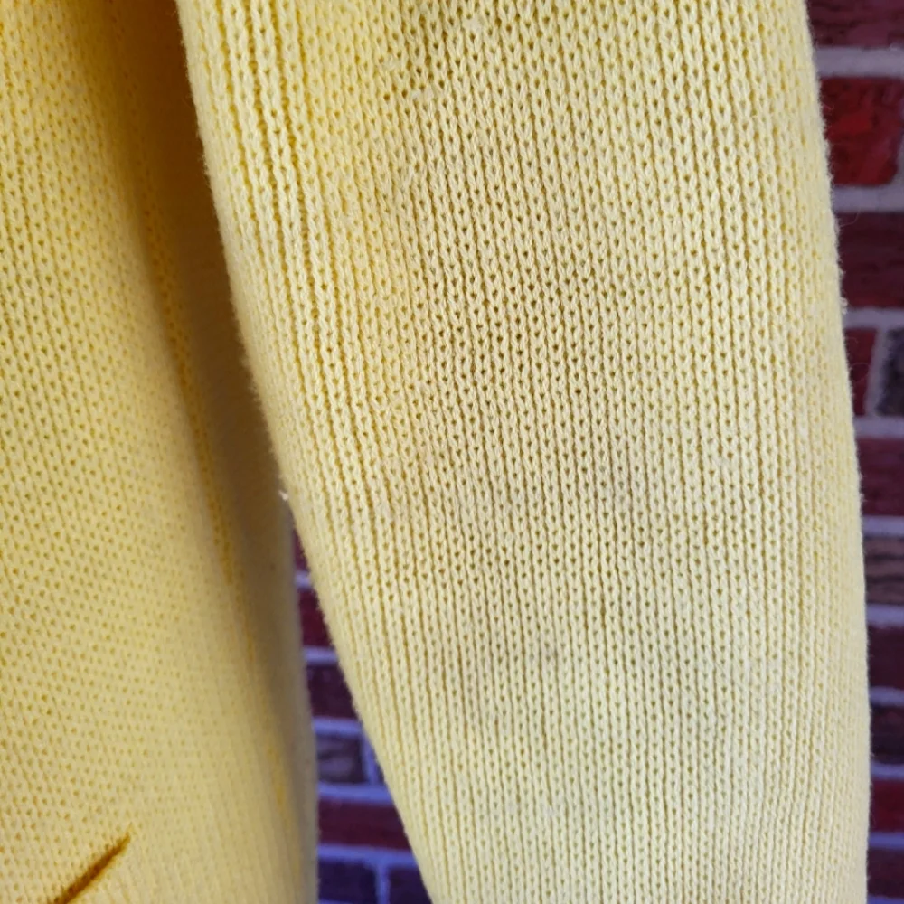 Vintage Yellow Cableknit Patch Pocket Cardigan Acrylic Size Medium - Picture 8 of 8